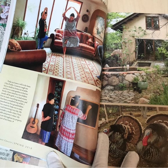 Where Women Create: Inspiring Work Spaces of Extraordinary Women 160 pages. NEW - Picture 6 of 11